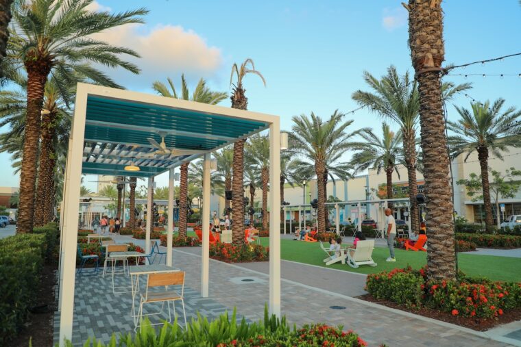 A lounge area at Dania Pointe