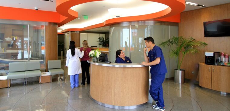 welcome desk at gohealth urgent care