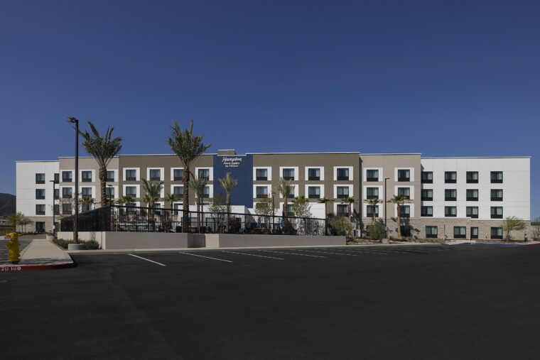 Hampton Inn & Suites at Bedford Marketplace