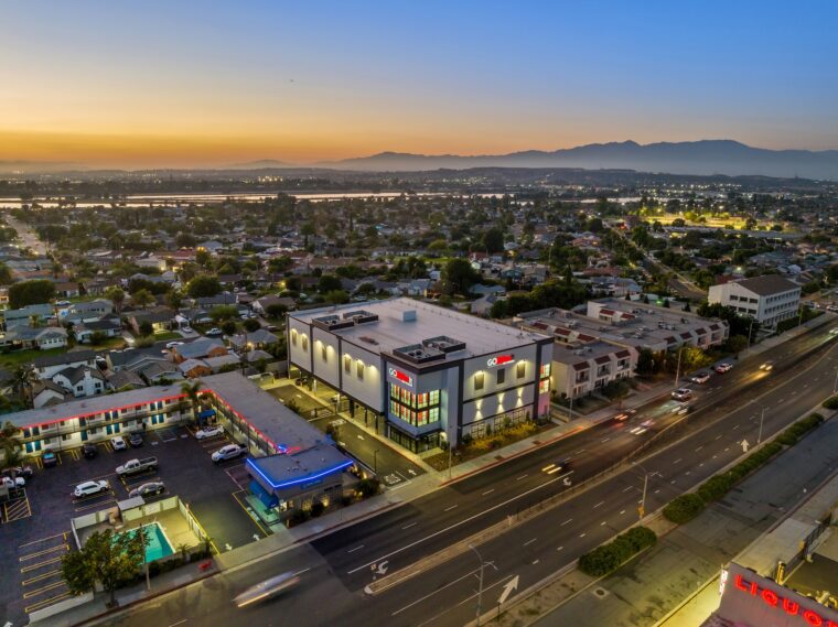 Go Store It in Pico Rivera, CA at night