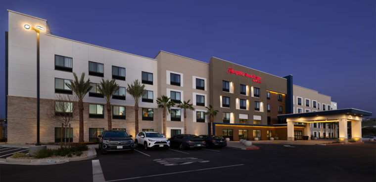 Hampton Inn & Suites at Bedford Marketplace