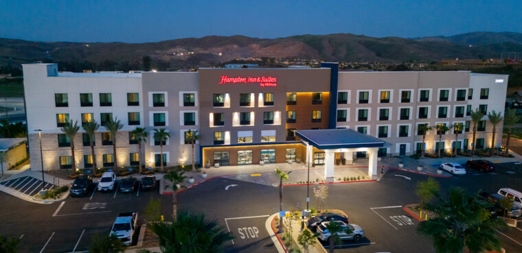 Hampton Inn & Suites at Bedford Marketplace