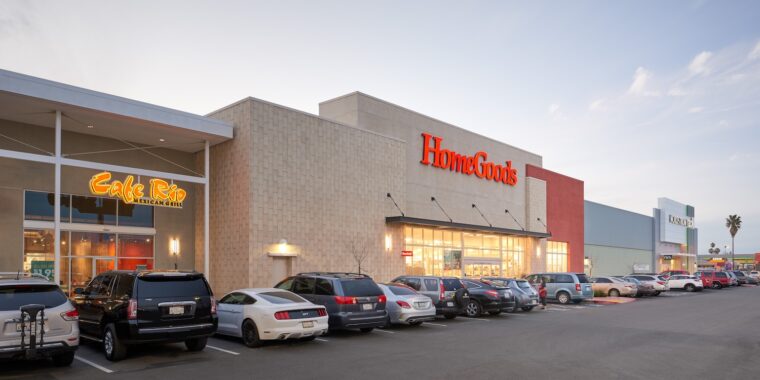 Exterior view of Home Goods
