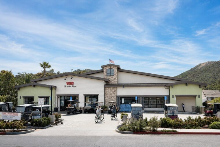Exterior view of a Vons store